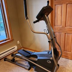 Horizon Elite 3.0 Elliptical      BONUS. If bought before February 1, 2026, a bonus pull up, dip, kneeraise, and push-up bar is included.