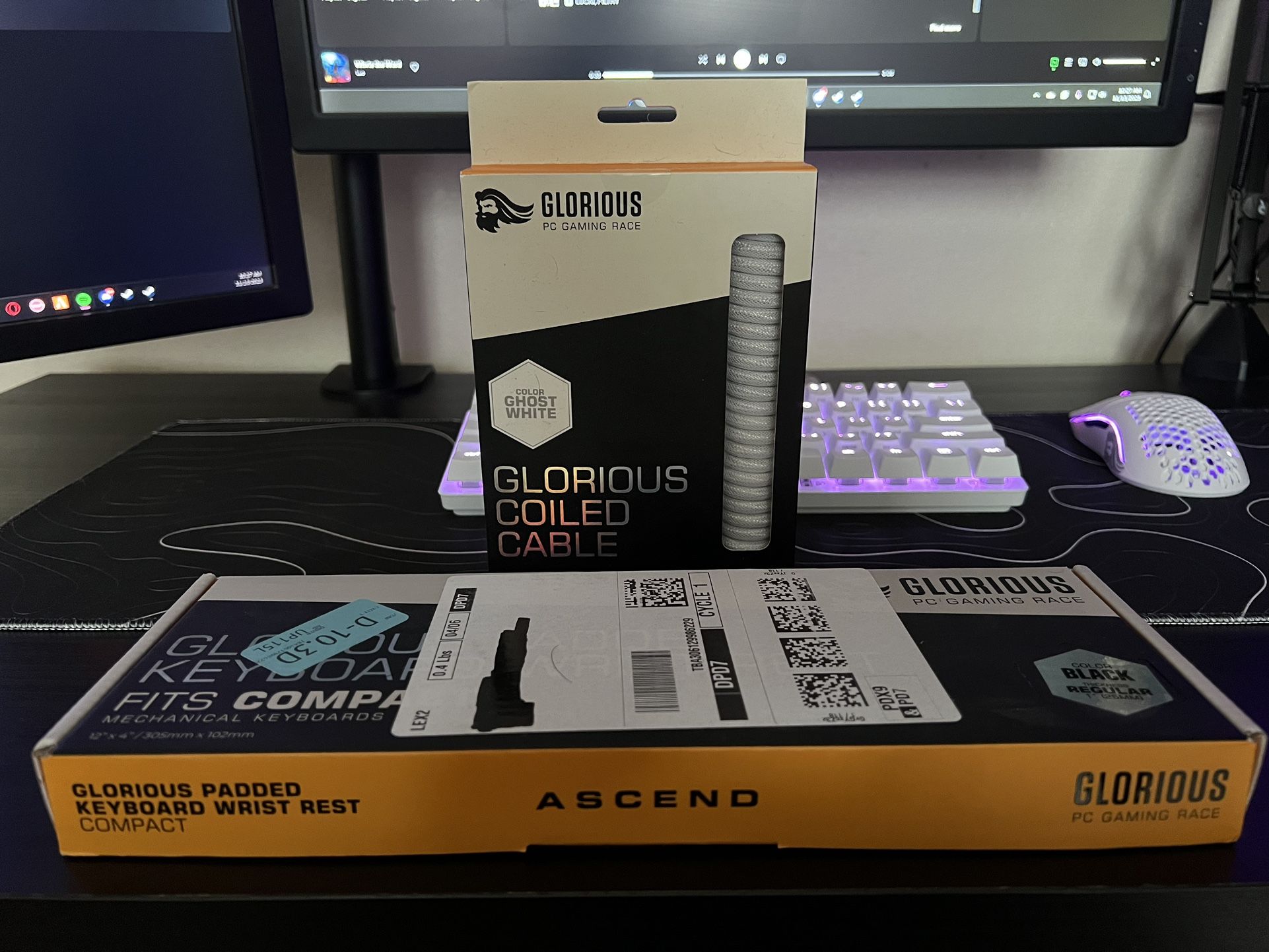 Glorious Wrist Pad & Coiled Cable