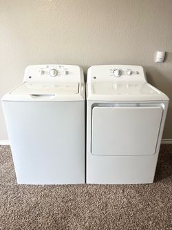 LIKE NEW GE WASHER DRYER SET! 350$ AVAILABLE FOR PICKUP OR DELIVERY 🚚