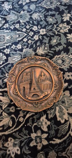Depose - French Vintage Paris Souvenir Eiffel Tower 9 Resin Wall Decor Plate