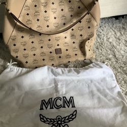 MCM Tote 100 Real Item 
