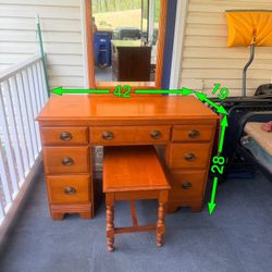 7 Drawer Vanity And Mirror