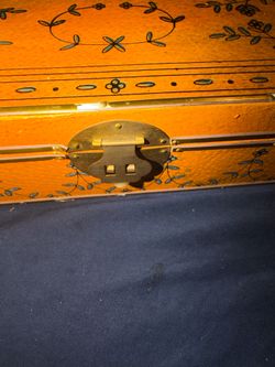 Jewelry box