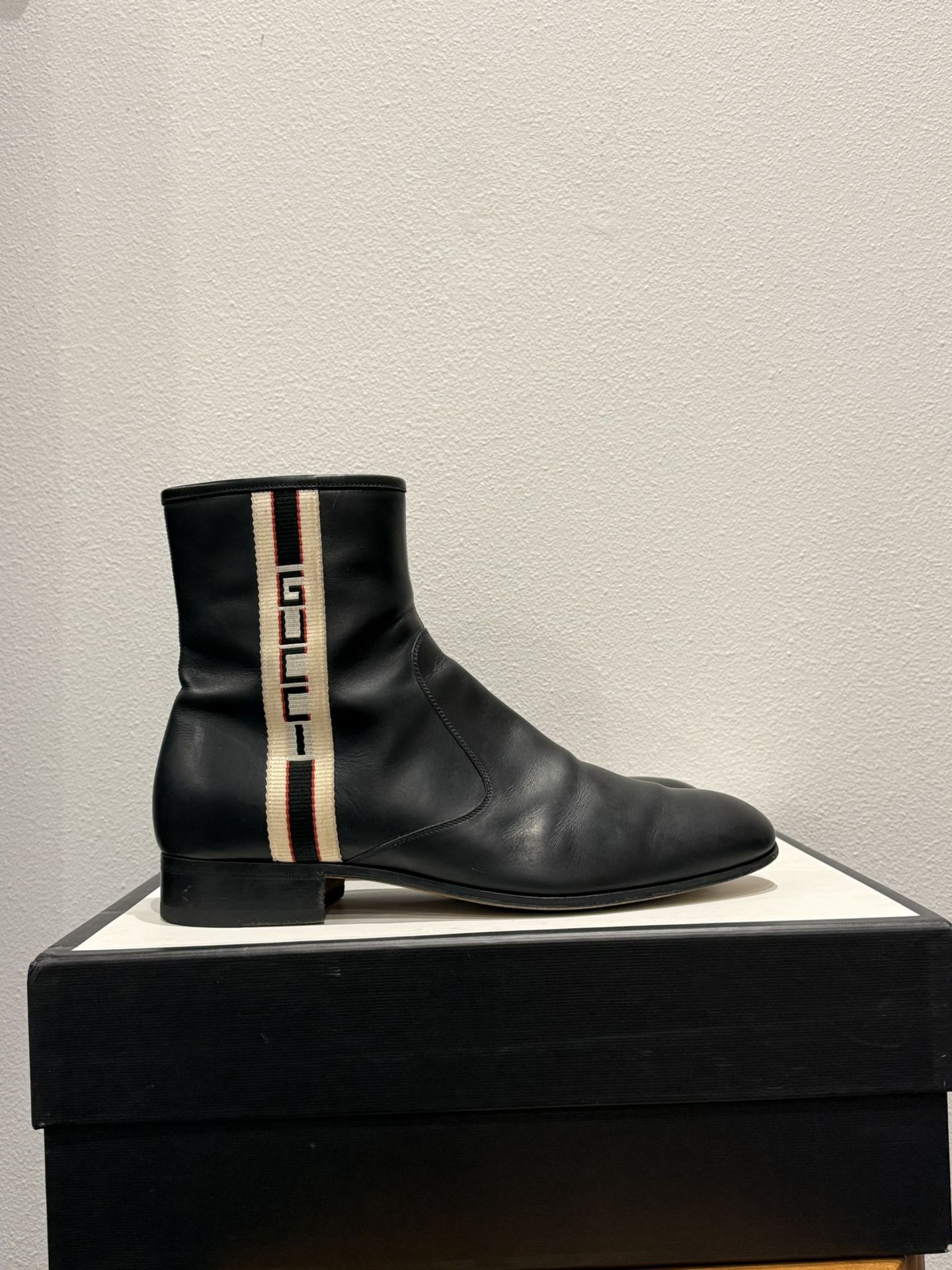 Gucci Chelsea Boots MENS