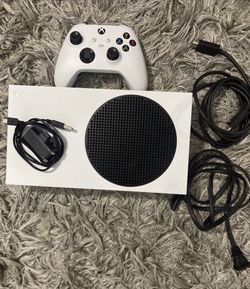 Xbox series s with controller