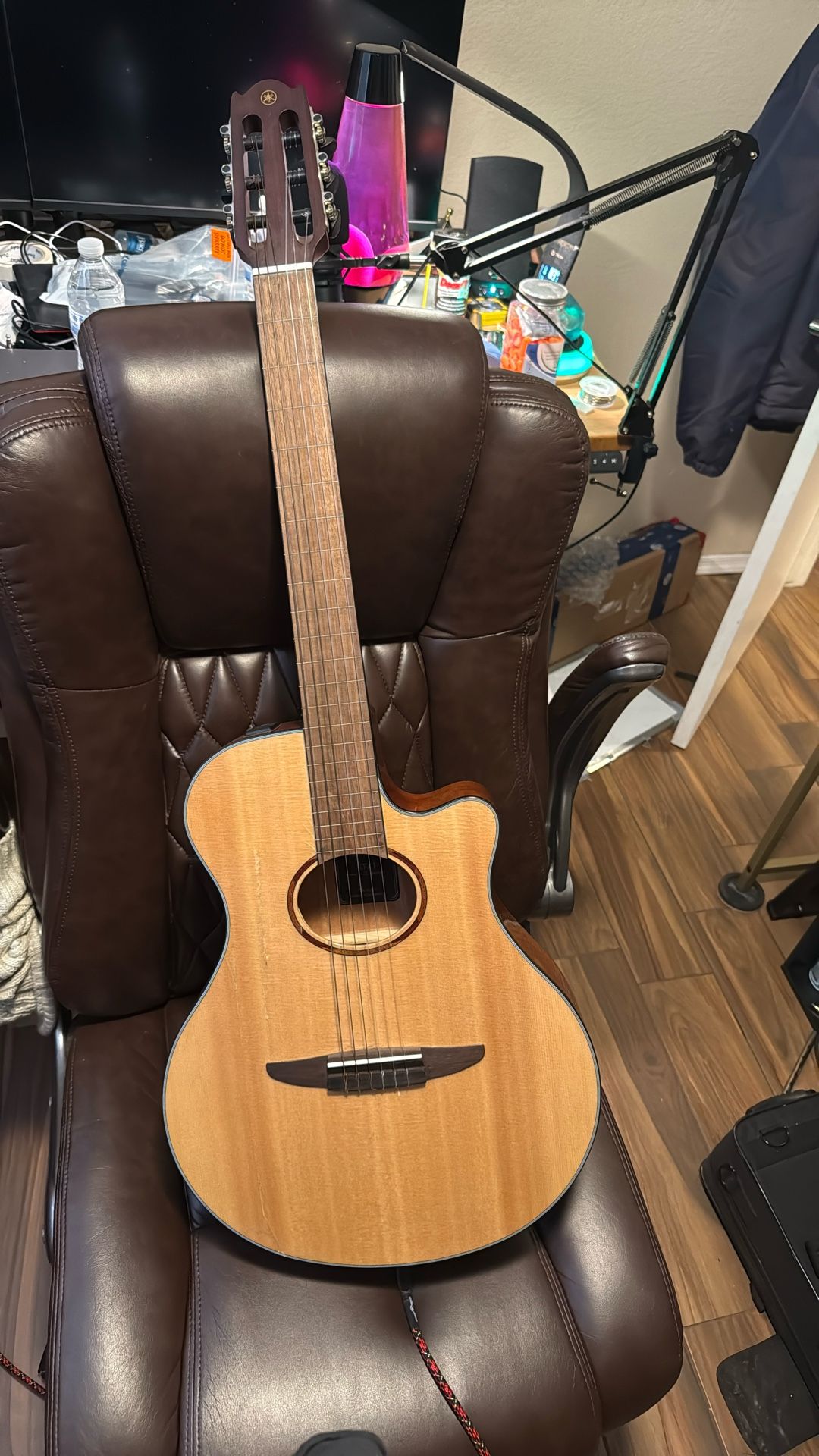Yamaha NTX1 Fretless Electric-Acoustic Guitar