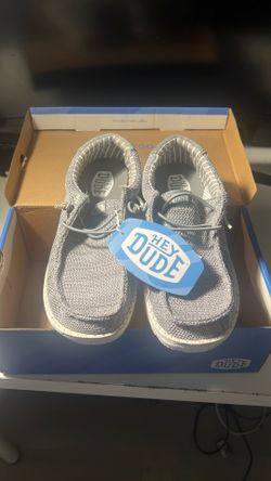 New Hey Dude wally shoes size J5