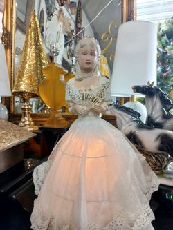 Vintage Doll Lamp Chalkware Plaster Lady w plastic skirt!! Beautiful Works!!!
