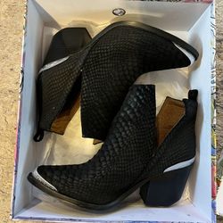 Jeffrey Campbell Cromwell booties