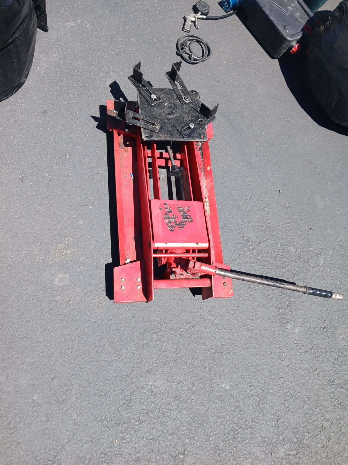 Transmission jack