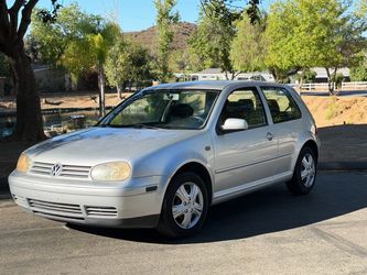 Volkswagen Golf 2-Door Hatchback Silver