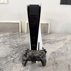 Ps5 Disc Version with Controller and Cables 