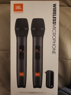 2 JBL wireless microphones with UHF receiver