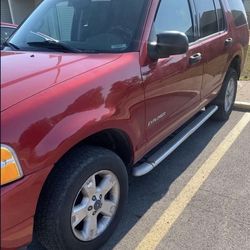 2005 Ford Explorer