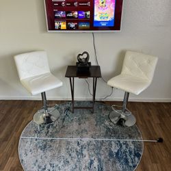 5 Ft. Round Rug  43 Inch Roku TV,  2 Bar Stools,  2 Foldable Tables, 1 Heart Water Fountain