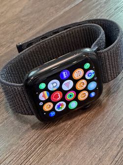 Apple Watch SE 2nd gen 44mm • 32.0GB •Cellular