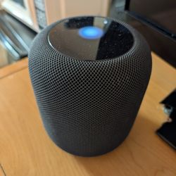 **🔥FAST SALE NEEDED🔥 Apple HomePod (1st Gen) - Space Gray**