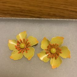 Vintage yellow and orange clip on earrings