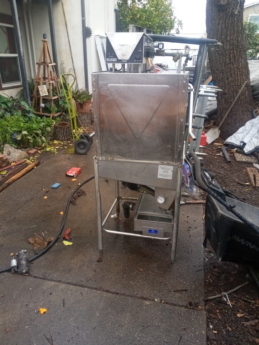Commercial Dishwasher