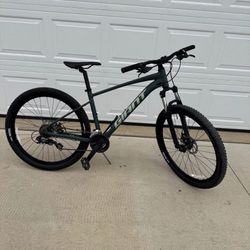 Giant Talon Adult Bike