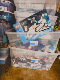 Large Lot of LEGO Bricks vintage 90s and new