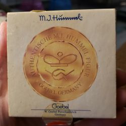 MJ Hummel p
Miniature Collectors Plate 
