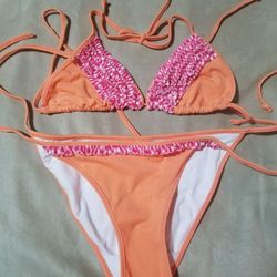 Bikini, swimsuit. Swimwear. Vestido de baño