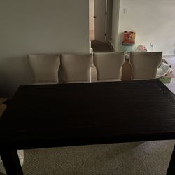 Table With Chairs 