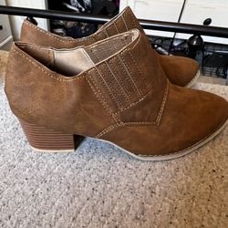 Women’s Boots