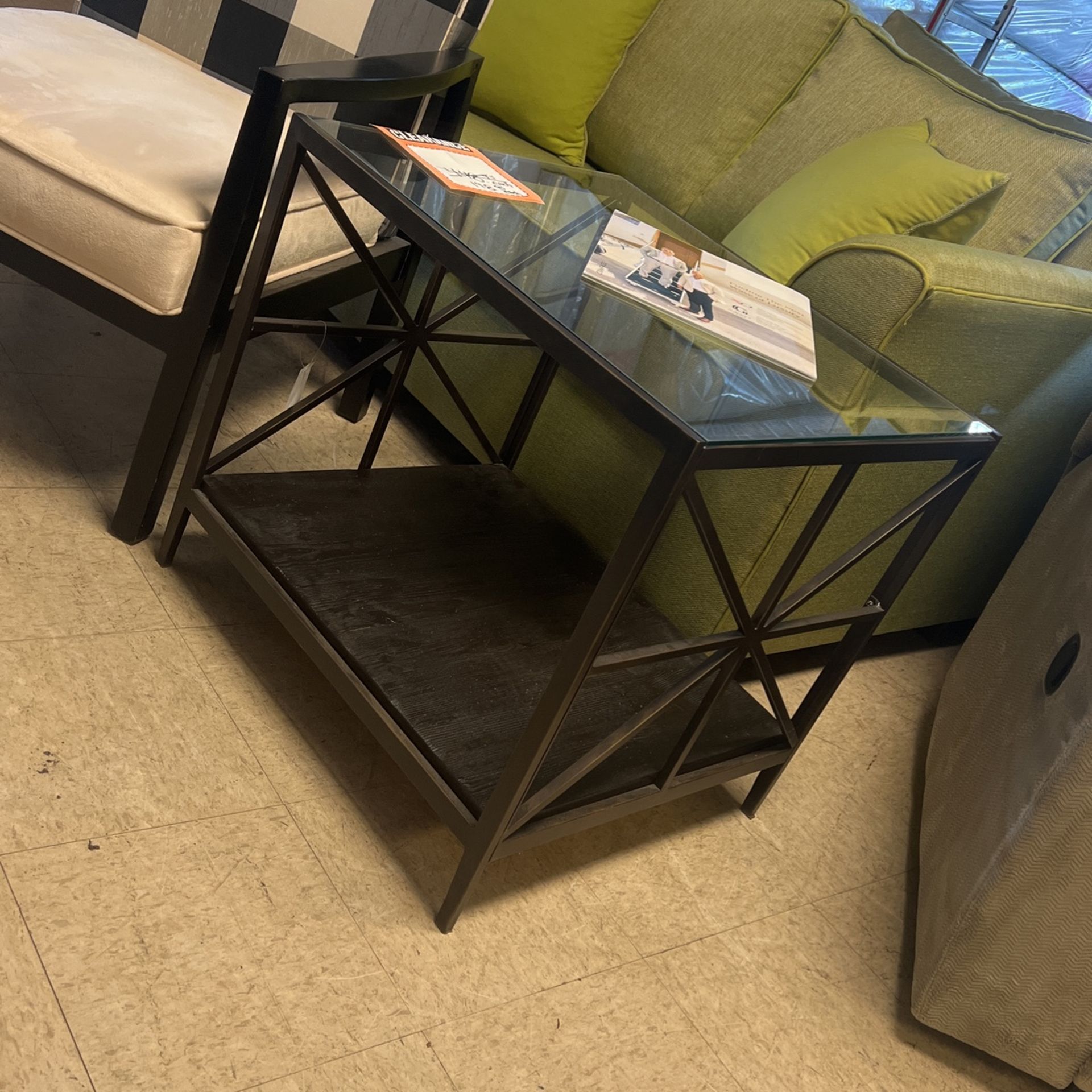 Brand new end table $200