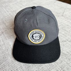 Vans Off the Wall Skateboarding Adult Black/Grey Adjustable SnapBack Hat