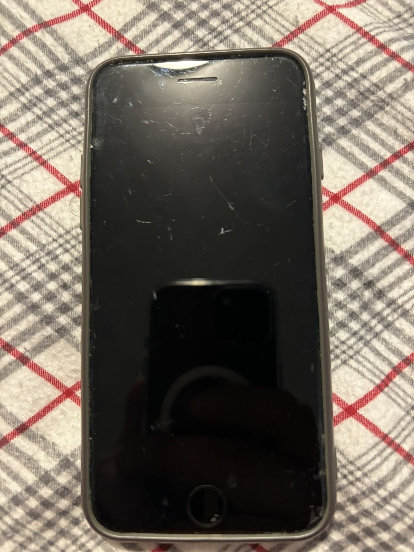 iPhone 7 32GB UNLOCKED FOR ANY CARRIER