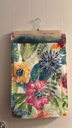 Cynthia Rowley Floral Table Runner Indoor/Outdoor