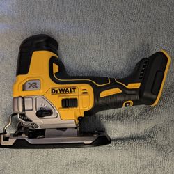 New Never Used DeWalt Cordless Variable Speed Jig Saw 20v $185 In Store Asking $140