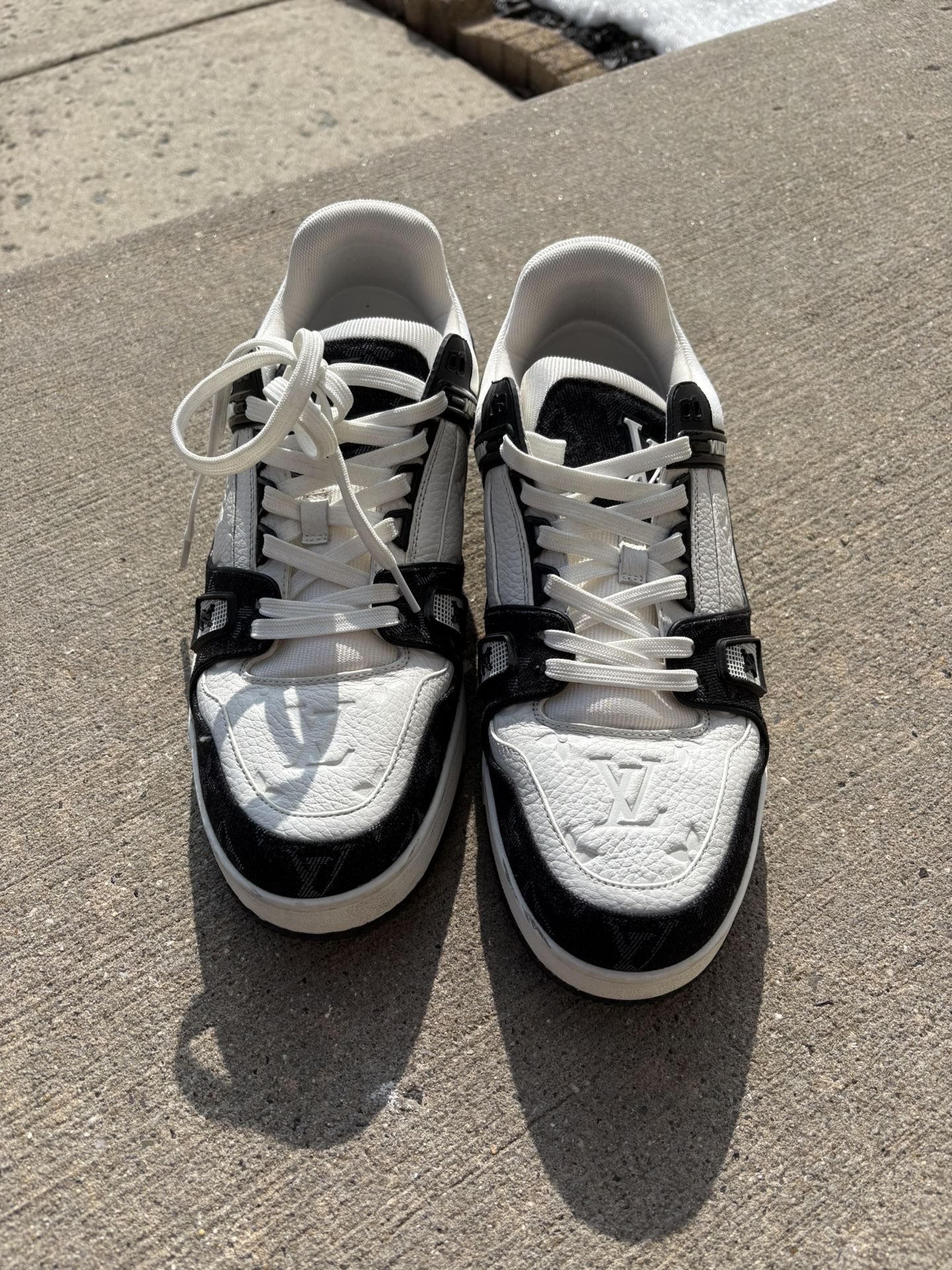 LV Trainer Sneaker