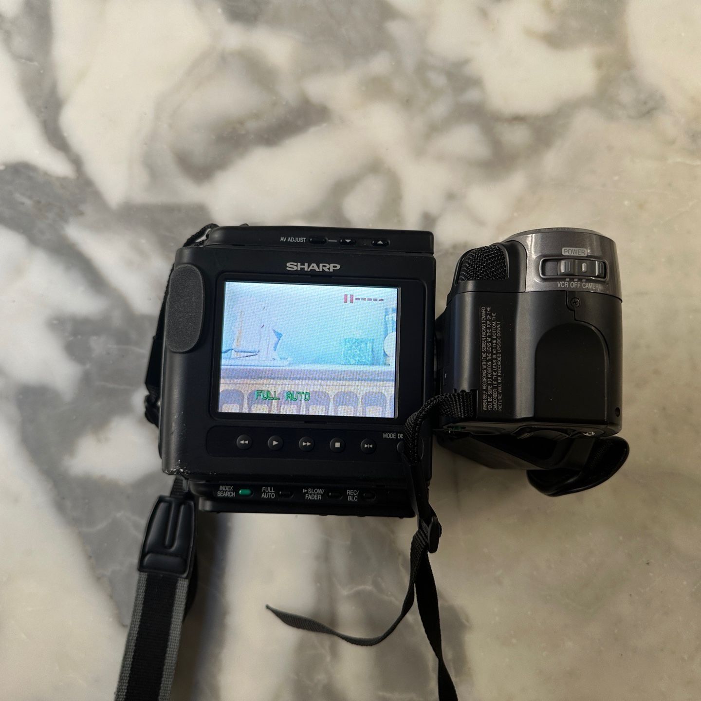 SHARP VideoHi8 VIEWCAM VL-HL55 ② SHARP VideoHi8 Camcorder VL-HL55, Black, For Parts Only