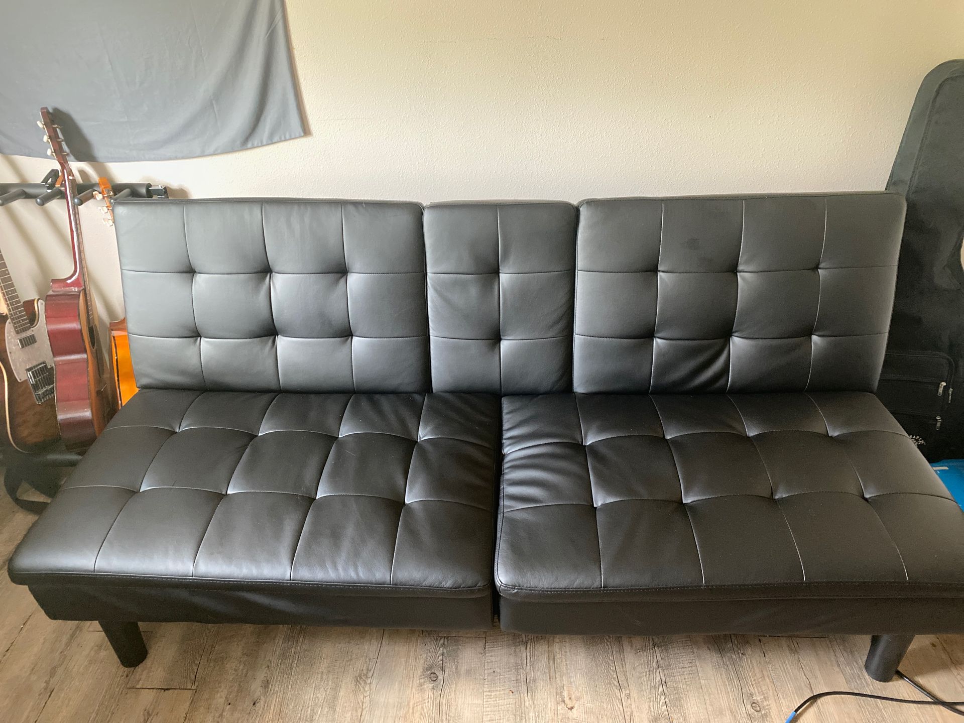 Like new black futon