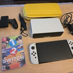 Nintendo Switch OLED + Extras