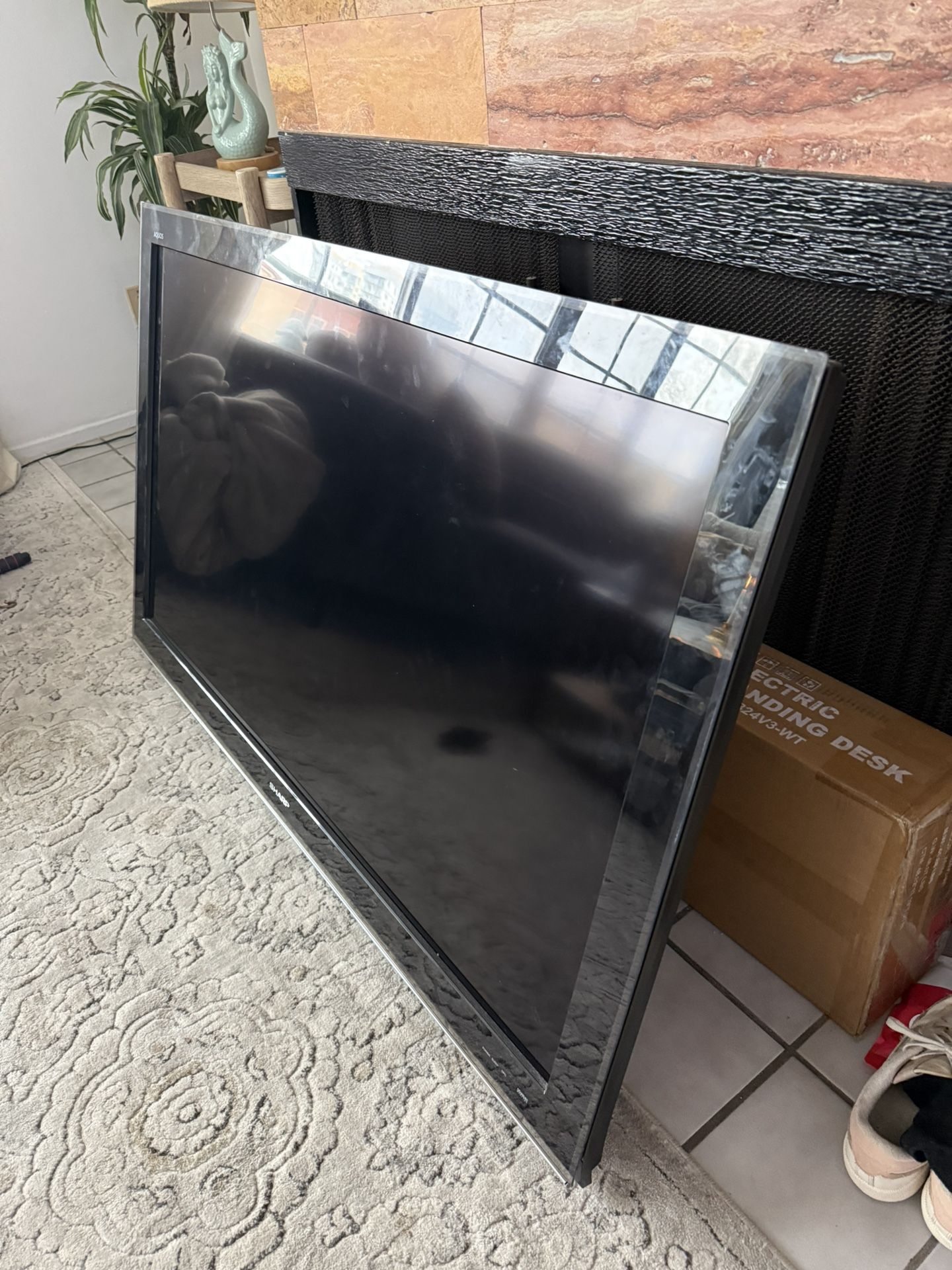 55 Inch Sharp Aquos TV