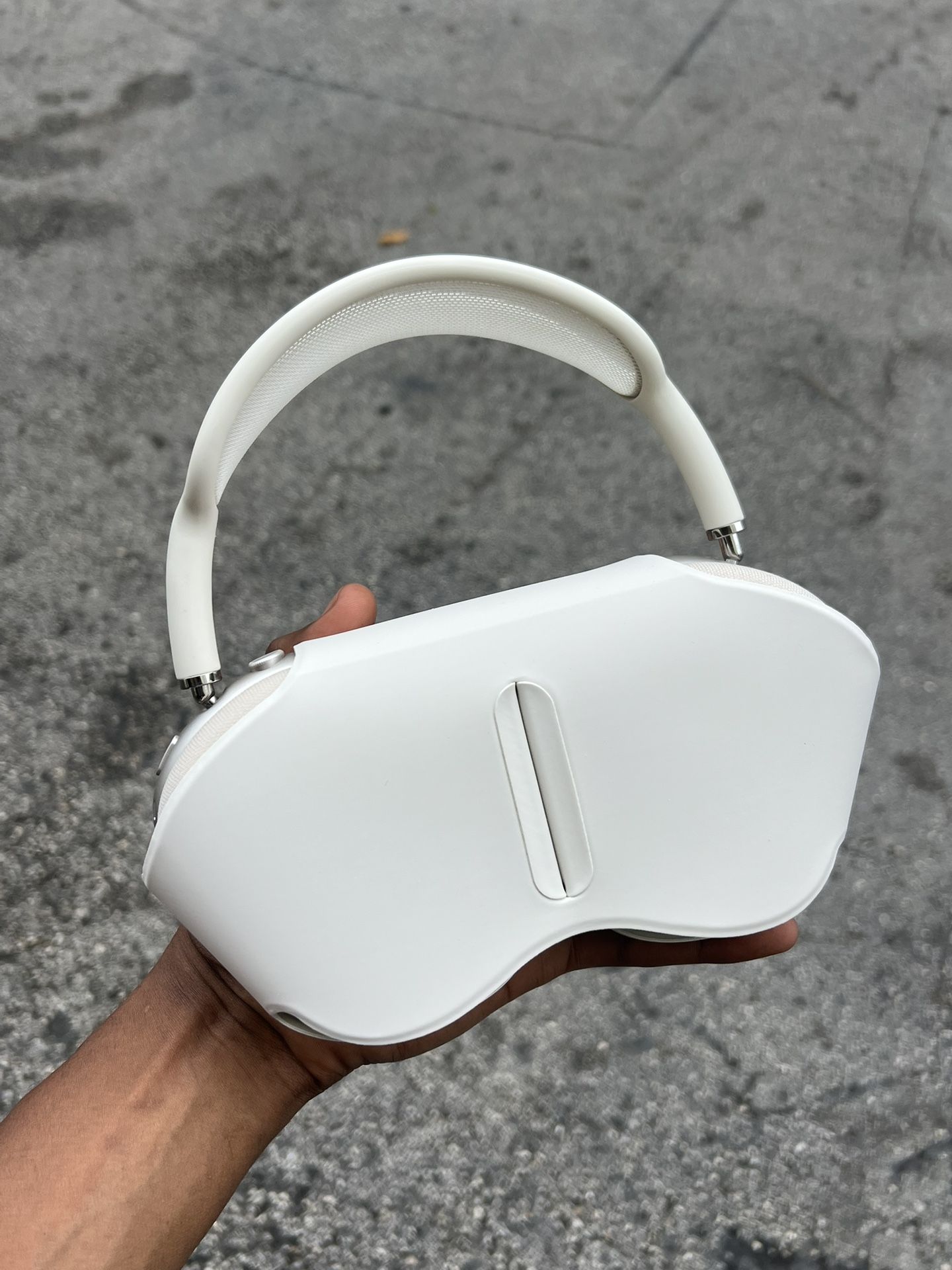 Apple AirPod Max Starlight