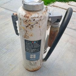Fire Extinguisher 