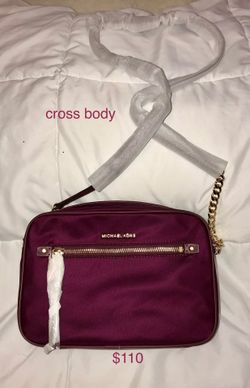 Michael khors cross body bag