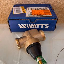 Watts 1" Lead-Free Brass Pressure Reducing Valve