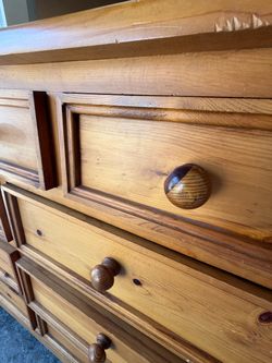9 -Drawers Solid Pine Wood Dresser