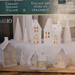 Holiday Village 10 Pieces