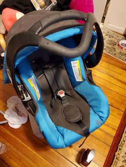 Babytrend infant carseat new condition has base was used in a second car