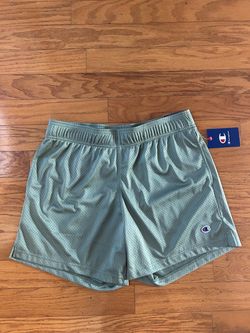 NWT Champion Men’s Sage Green Athletic 7”Shorts size L