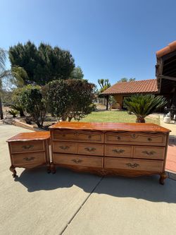 SPECIAL DEAL!! MUST PICKUP TODAY!!  French Provincial Dresser and Nightstand Set                            (Read Description)