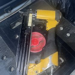 Bostitch  1 Inch Wide Crown Stapler