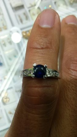 14k white gold Engagement ring sphafire .75 ct .50 ct Diamonds 3.9 grams